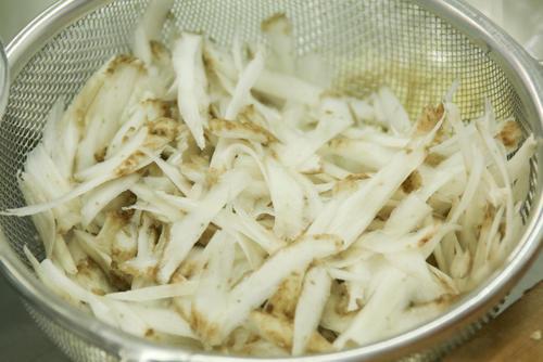 ごぼうの正しい保存方法とは？日持ちさせたいなら水洗いはNG！ - トクバイニュース