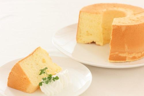 ホットケーキミックスで作る！ふんわりシフォンケーキ