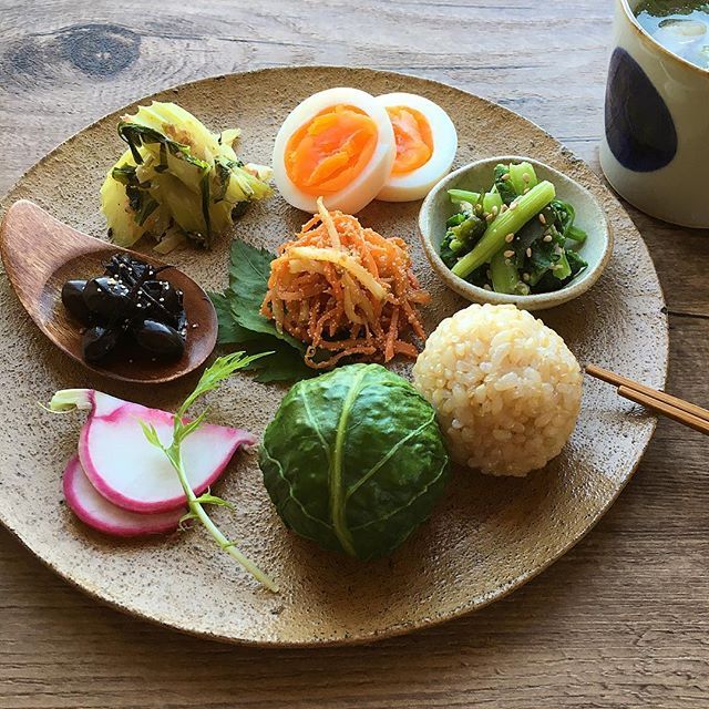 牛肉巻きおにぎり・プレートクラシル