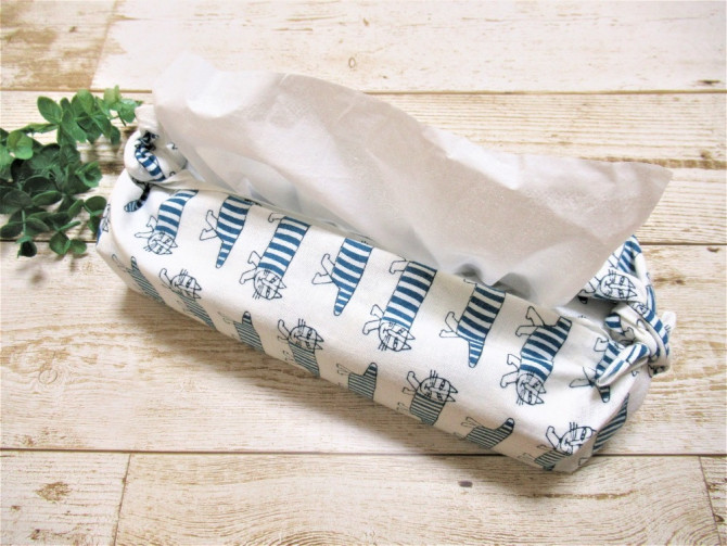 発明しちゃったかも！？ 縫わない！切らない！ハンカチで簡単「ボックスティッシュカバー」♬ポイントは箱を〇〇〇すること ￣ー￣:happy-go-lucky -心地いい暮らしのコツ- Powered by ライブドアブログ