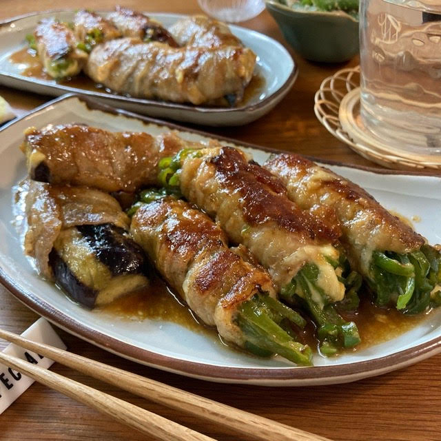 なすとピーマン、豚肉のつけ蕎麦 海苔マヨトマトアイスム