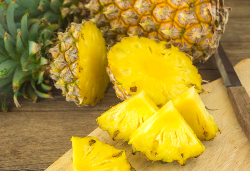 パイナップルの切り方 ボートカット バスケットカット野菜と果物事典Salute Kitchen Supported by Funasho