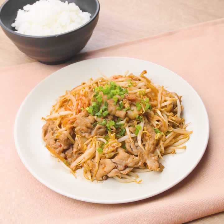 味付けはキムチだけ!絶品簡単豚キムチ炒めレシピ・作り方 - E・レシピ