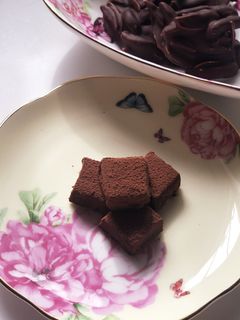 毎年注文殺到！生ちょこミルク♪とビター♪