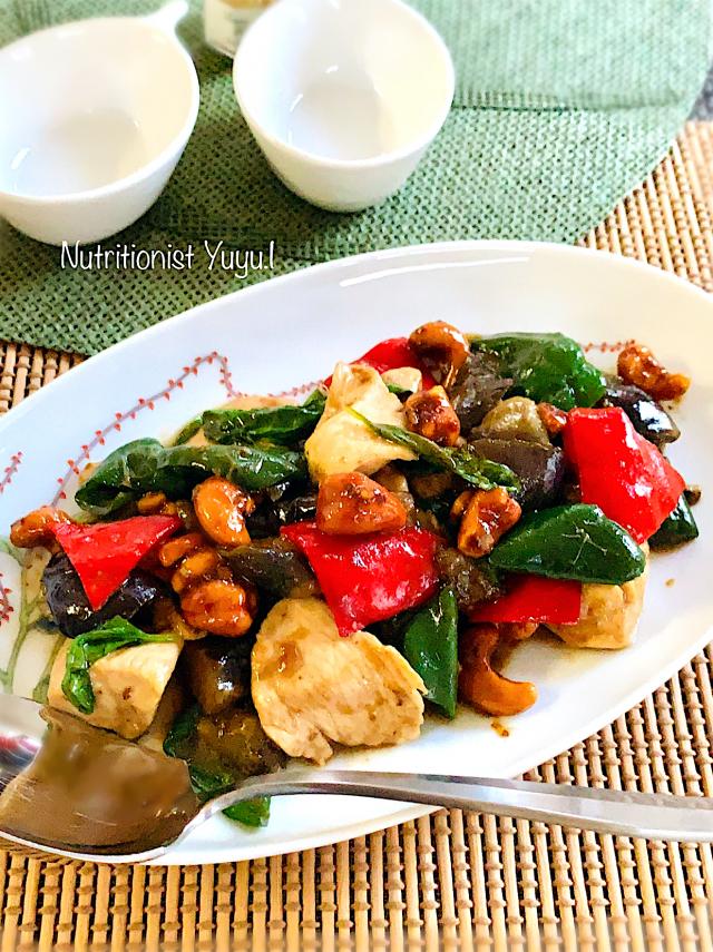 ガパオ・ヌア・プリックヘーン