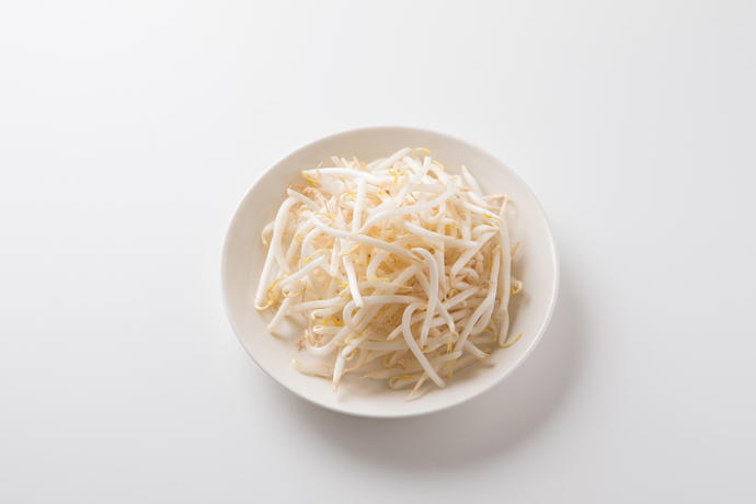 もやしの根っこを取ると雑味減ります☺食育