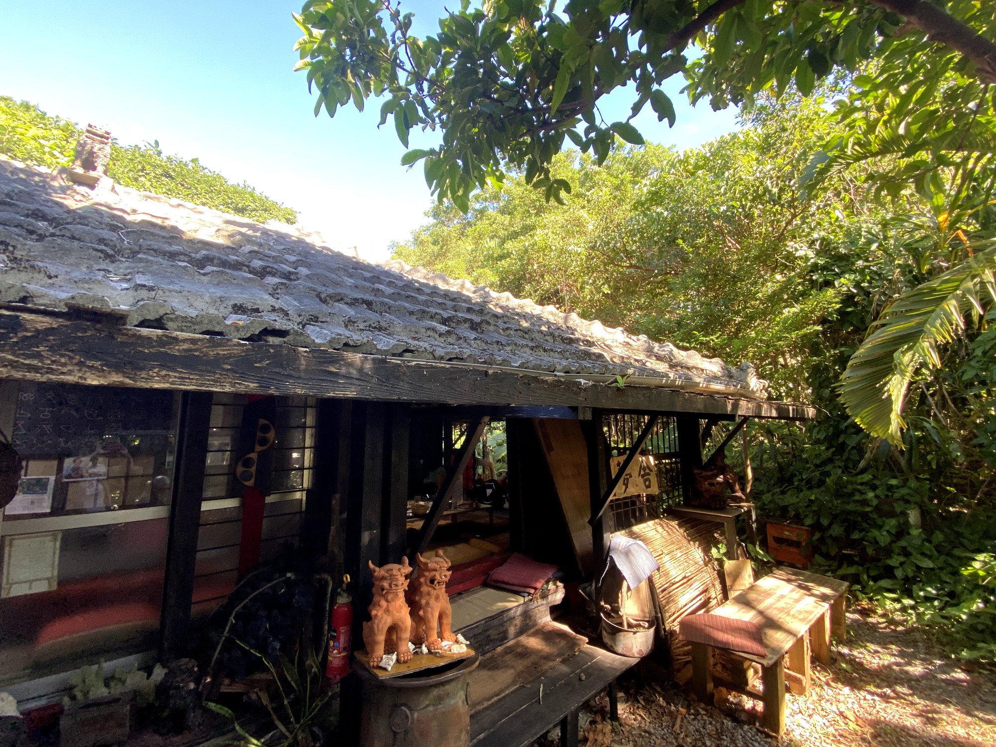 今帰仁そば沖縄古民家のそば屋自家製麺・オリジナル薬味