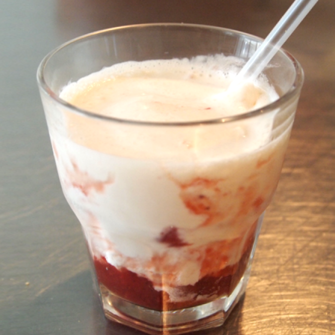 10分煮るだけ☆簡単いちごミルクの素