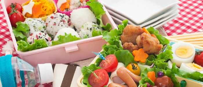 手でつまんで食べやすい！華やかなサラダクレープで行楽弁当をもっとおしゃれに