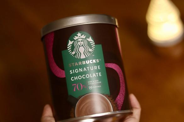 これはハマる!“チョコ感”たっぷり濃厚なスタバの簡単カスタマイズ3選るるぶ&more