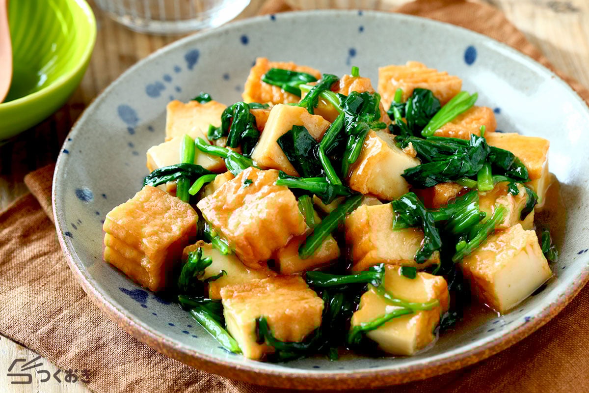 ほうれん草・豆腐・油揚げ・竹輪の卵とじ