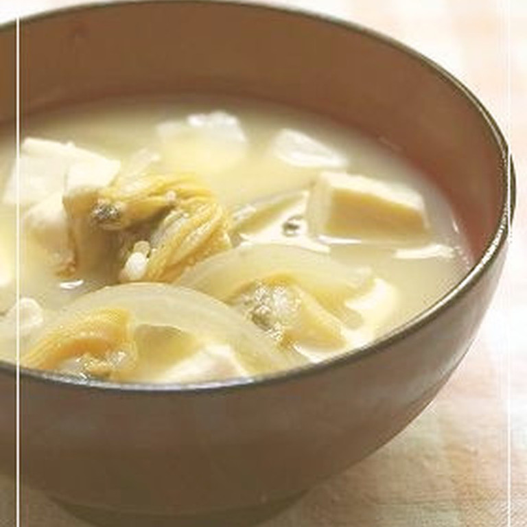 つくれぽ1000あさりの味噌汁レシピ人気1位～40位を具沢山の水から煮る作り方から砂抜きの方法まで紹介クーカイ-Cookai