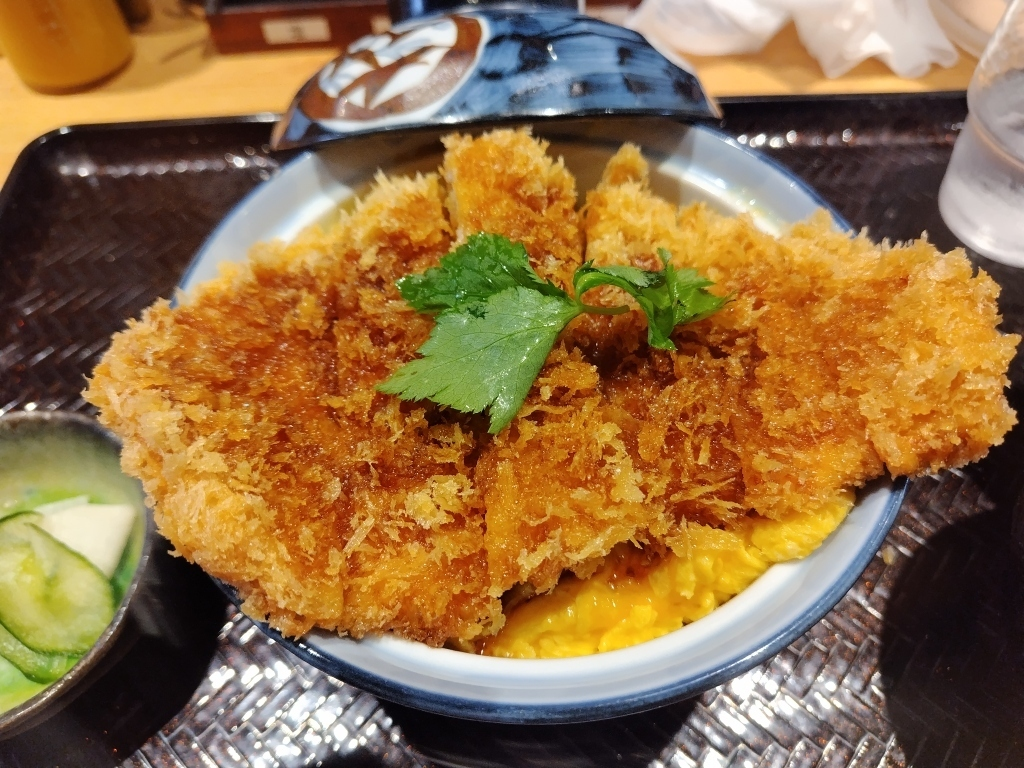 専門店の美味しいカツ丼のおすすめ通販5選!電子レンジ調理・冷凍配送Foodie-Qグルメのとりこ