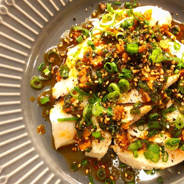 甜醤油 テンジャンユ 」を自作すると「よだれ鶏」から「雲白肉」まで料理できて楽しいのだ 四川料理のスゴイ人- メシ通ホットペッパーグルメ