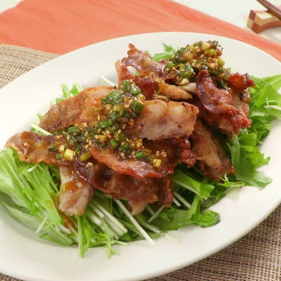 やわらか激ウマ！豚肉の生姜焼き人気レシピ18選。たれが上手に絡むコツも - macaroni