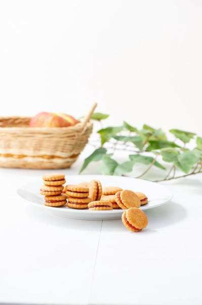 苺ジャムサンドクッキ