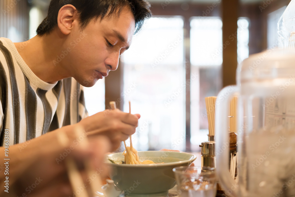 ダイエット中だけどラーメンが食べたい そんな時のちょい足し1品とは？ニュースな本ダイヤモンド・オンライン
