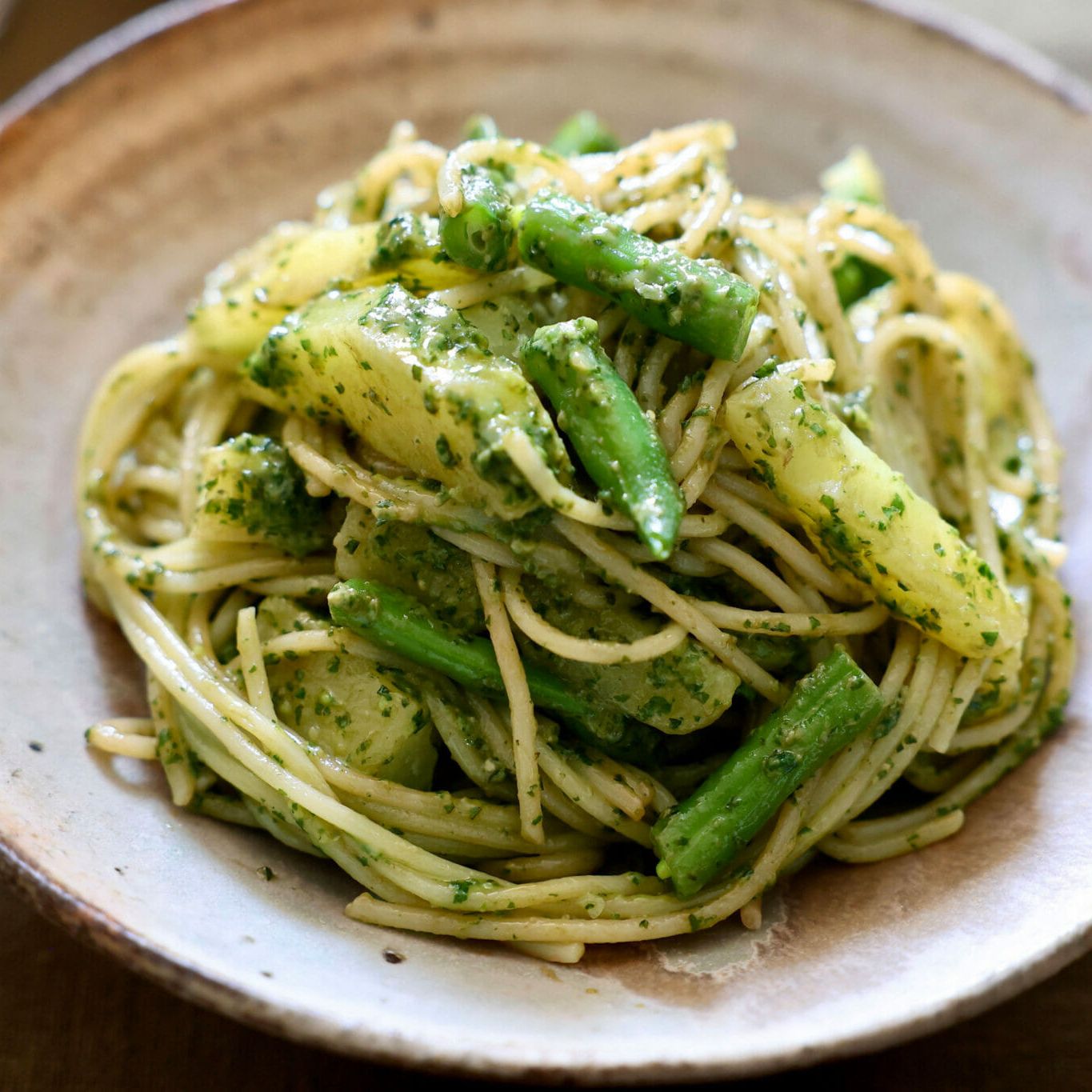 SL Creationsの食材を使ったレシピサイトチキンジェノベーゼのワンポットパスタ