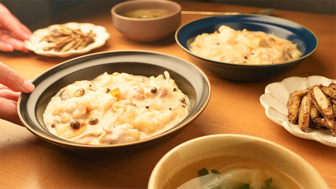 白菜のクリーム煮の献立 副菜：ほうれん草の洋風おひたし、副菜：ナッツ感じるチーズサラダ 献立・メニュー 味の素パーク たべる楽しさを、もっと