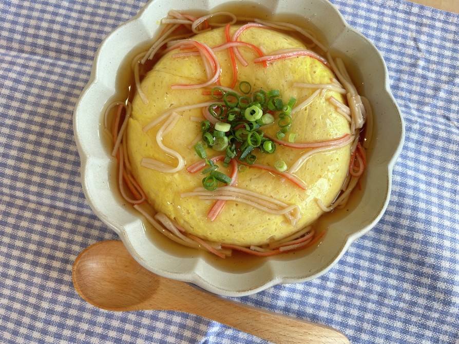 簡単で節約にもなる♪レンジで4分「ふわふわ卵と豆腐のレンジ蒸し」の作り方