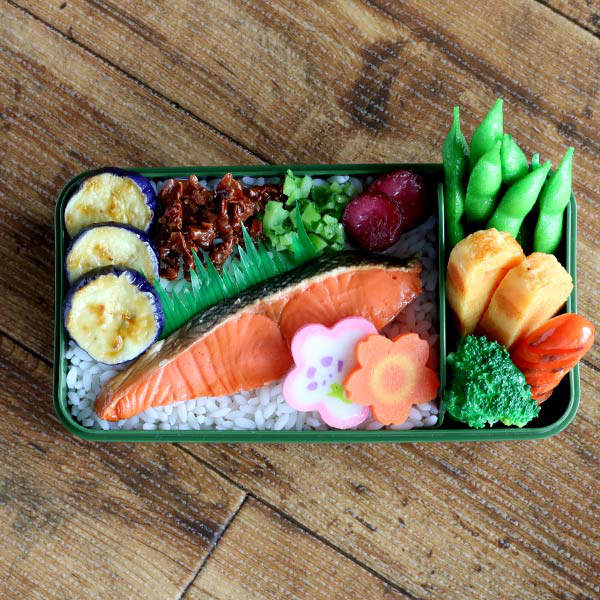 ☆ボリューム満点☆おかずのっけ弁当箱 メラミン製フタ容量870ml 木目 ブラウンSLLB9M_526916