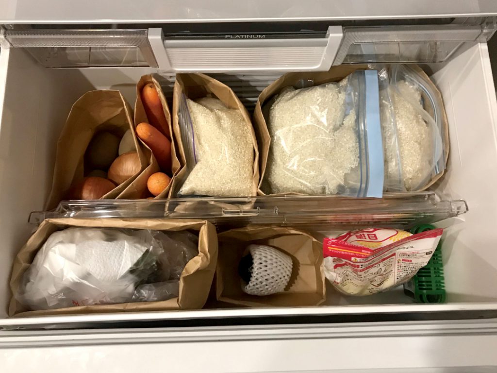 冷蔵庫収納part６ お掃除不要？野菜室には紙袋がオススメ