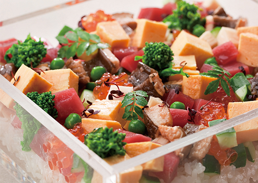 麻布十番「秦野よしき」のバラちらしの作り方 江戸前の技法で翌日も「うまい!」と言わせるGQ JAPAN