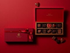 ル・ショコラ・アラン・デュカス バレンタイン限定コフレ・カレ・デギュスタシオン オリジン3種詰合せ 24枚LE CHOCOLAT ALAINDUCASSECake.jp