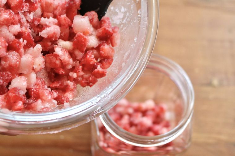 冷凍イチゴに混ぜるだけ！ 再現レシピに「青春の味」「早速やってみた」 – grapeグレイプ