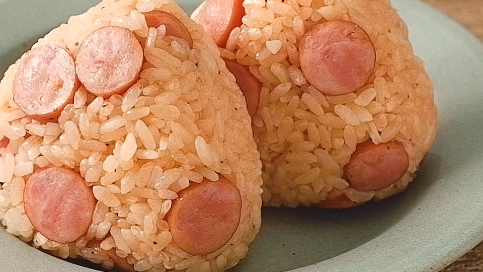 具材のアレンジ無限大！簡単おにぎらずの作り方とコツまとめ - macaroni