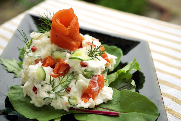 サーモンとチーズクリームのおつまみトースト