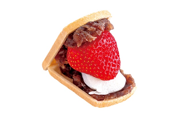 極上のスイーツ福岡県太宰府駅近くにあるお店「天山」の「あまおういちごだんご」✨