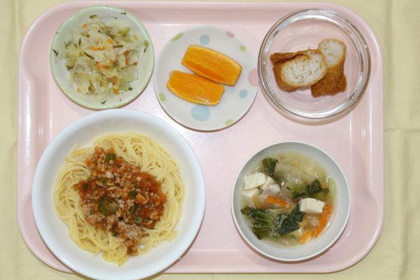 てっちゃんちのおいしい献立: なすとミートソースのパスタ＆ほたてのソテ