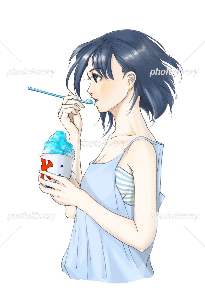 かき氷を食べる女性 11031075372 の写真・イラスト素材アマナイメージズ
