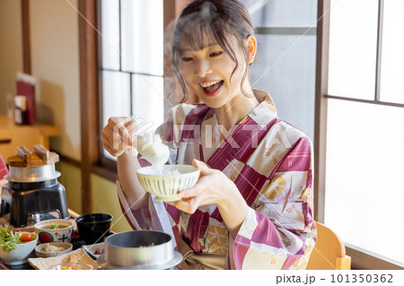 写真・画像 ごはんはお茶碗に「よそう」「つける」？ ネットで議論勃発 1枚目国内ABEMA TIMESアベマタイムズ