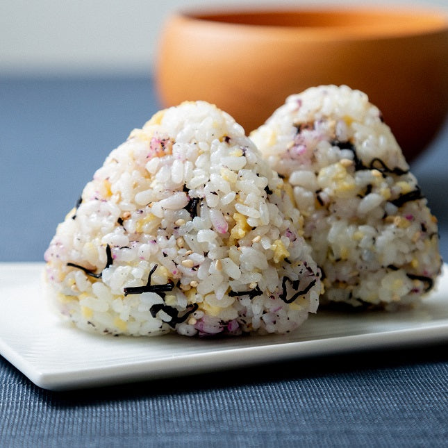 さっぱりふっくら♪ 梅ひじきおにぎり