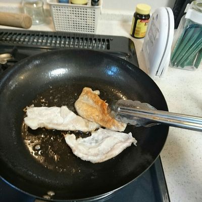 オーブントースターで簡単☆パリパリ鶏皮焼き♪