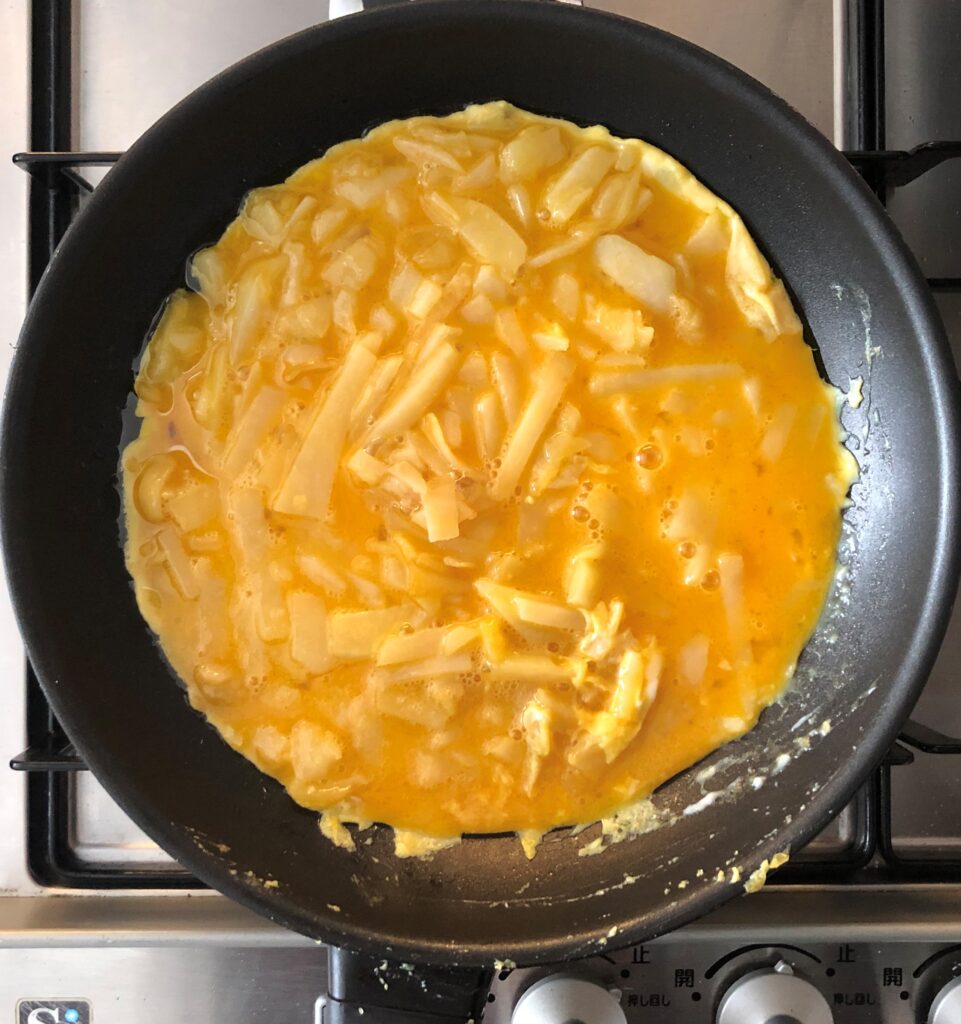 チーズレシピ 098 トルティージャ スペイン風オムレツレシピ世界のチーズ専門店オーダーチーズ