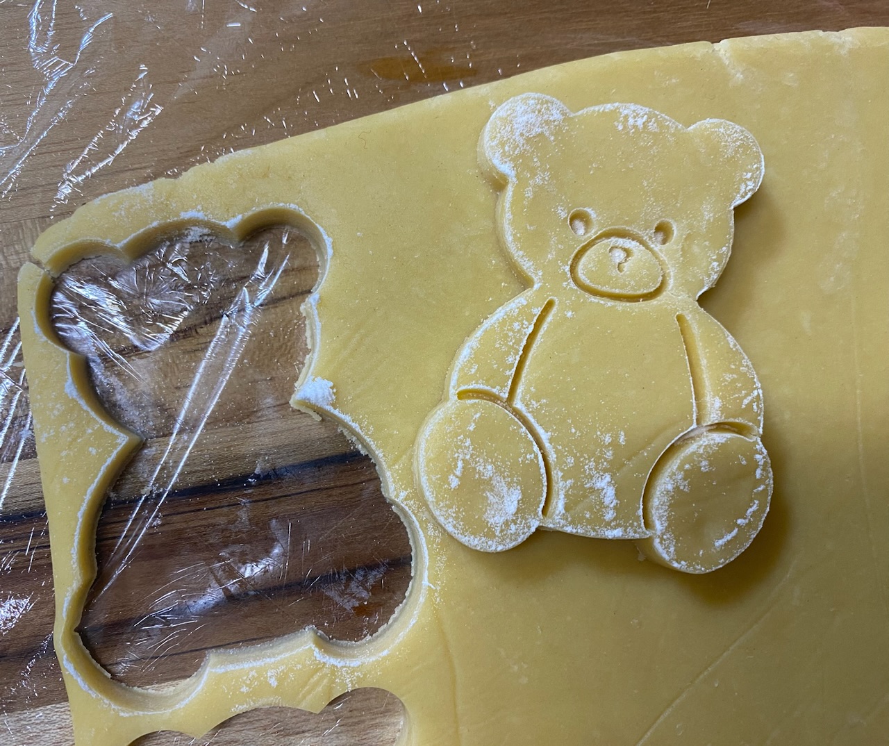 ダイソーのクッキー型を調査！ 100均でハートやうさぎのお菓子作り