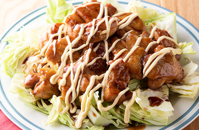 鶏肉とキャベツのカレーガーリックバター炒め