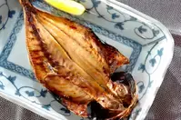 ふっくら焼き上げる『かますの開き』の焼き方 - 門司港の海産物屋 白石商店