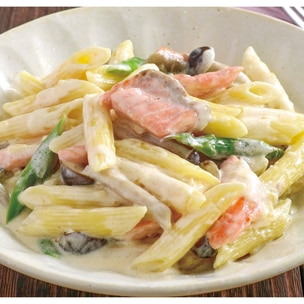 簡単！おしゃれなサバ缶クリームパスタ