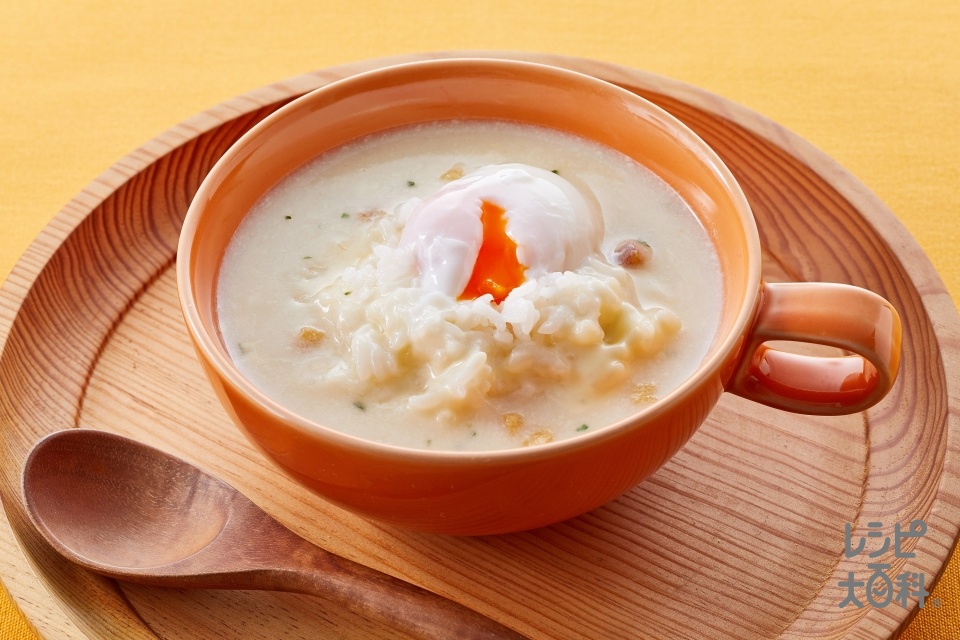 簡単♪ご飯で作る☆ウインナーと卵のチーズリゾット