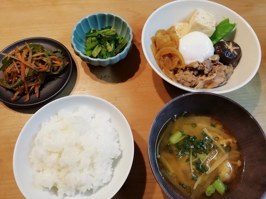 晩ごはん献立 納豆サラダときんぴらごぼうと厚揚げ焼き～ジャンクフードの後は～ - ❁︎節約ごはん＆日常～ときどき三兄弟～❁