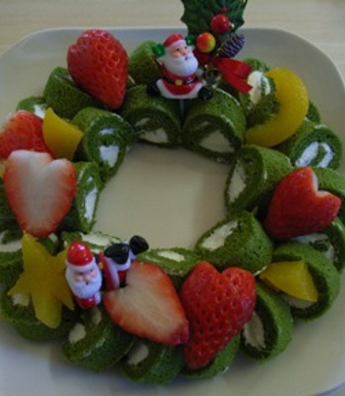 ホテルニューグランド2022年のクリスマスケーキは「Ribbon」がテーマ！ 5種のミニロールケーキがタワーに - All About ニュース