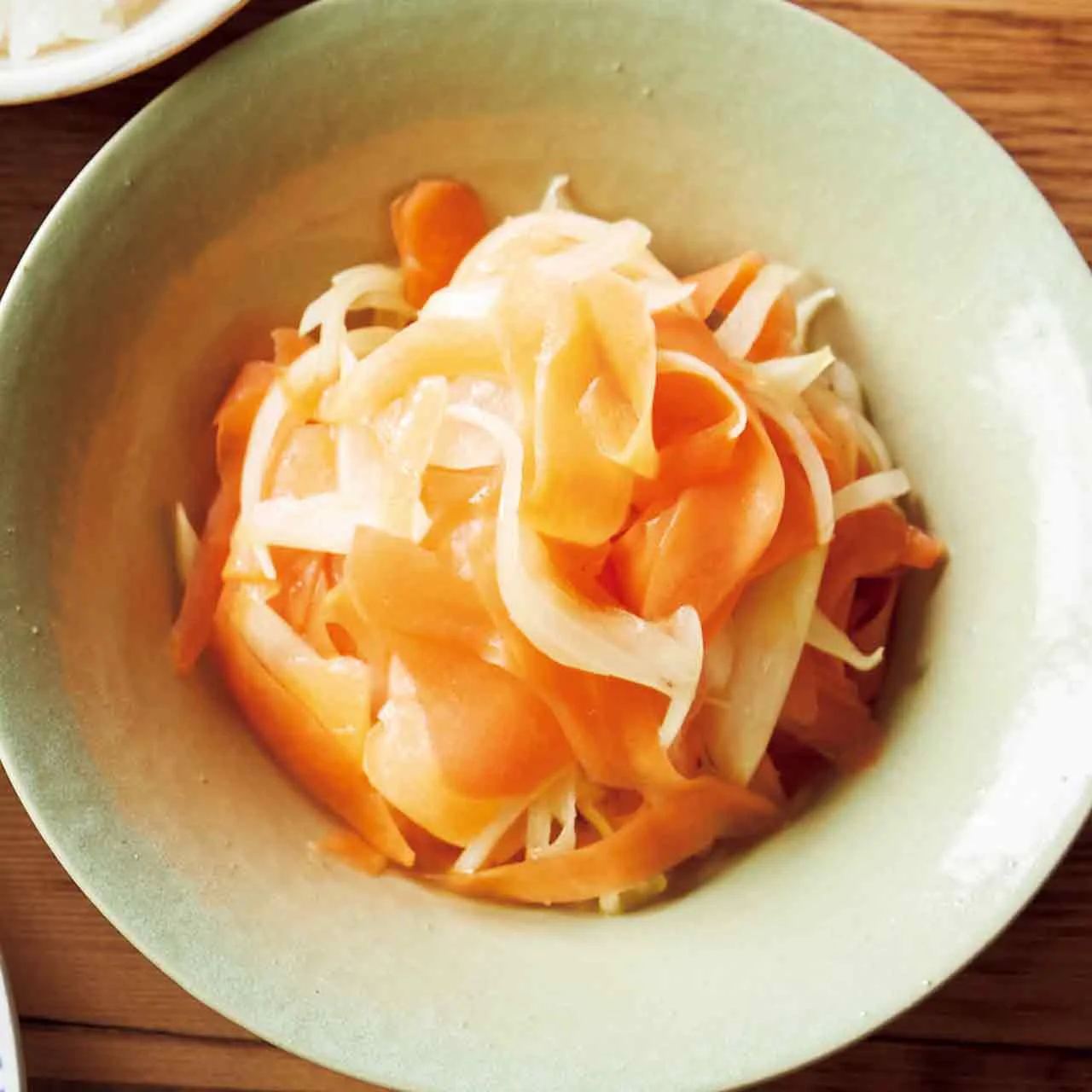 副菜に☆大根人参玉ねぎと油揚げの酢の物