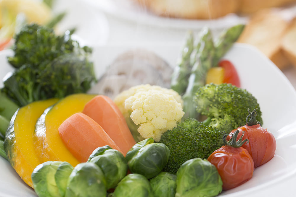 子どもも食べられる！」付け合わせにピッタリ“簡単サラダ”の作り方クラシル