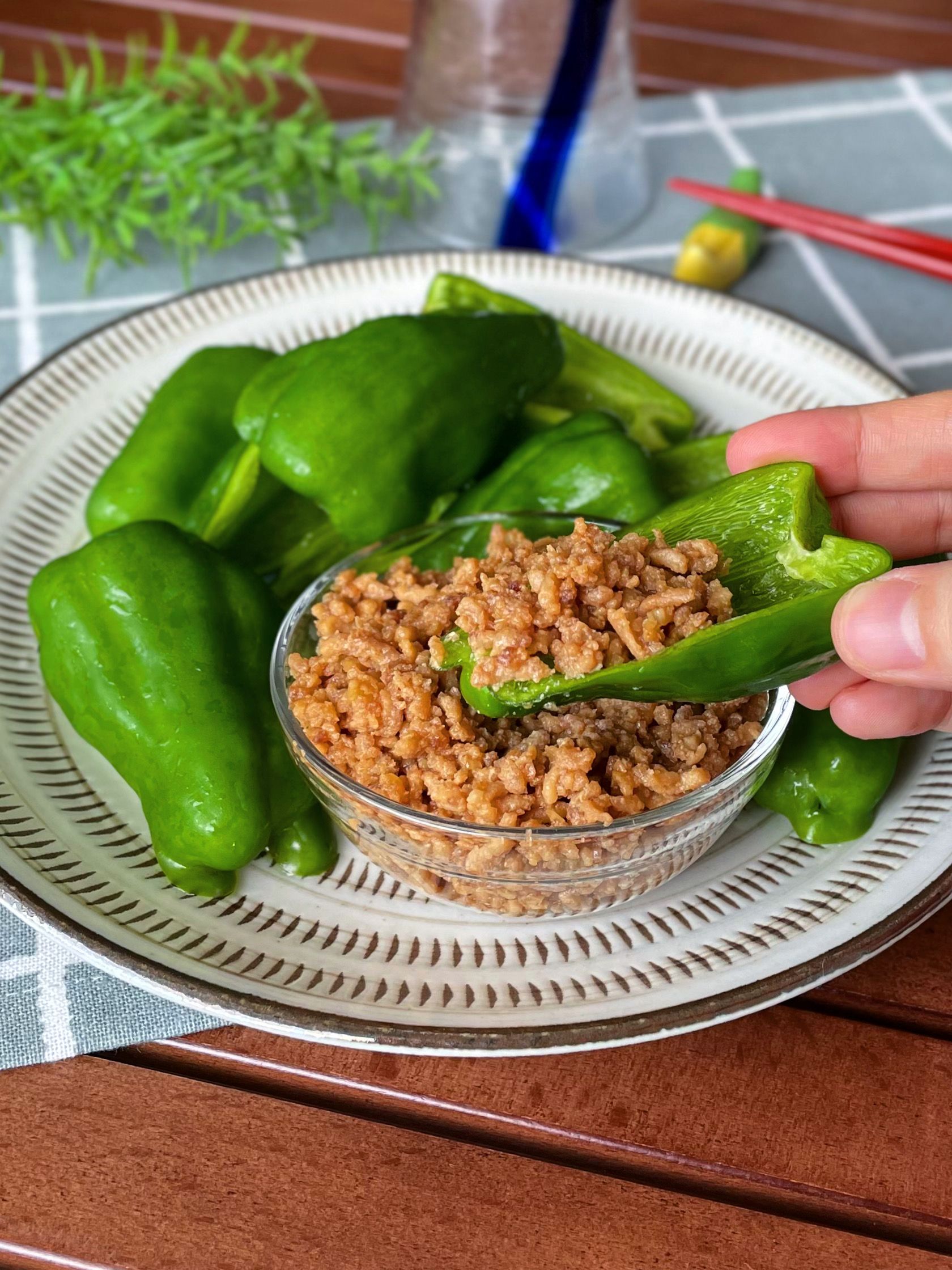 簡単『生ピーマンの肉みそのっけ』の人気レシピ・作り方 おつまみオレンジページ ニュースデイリーオレンジページnet