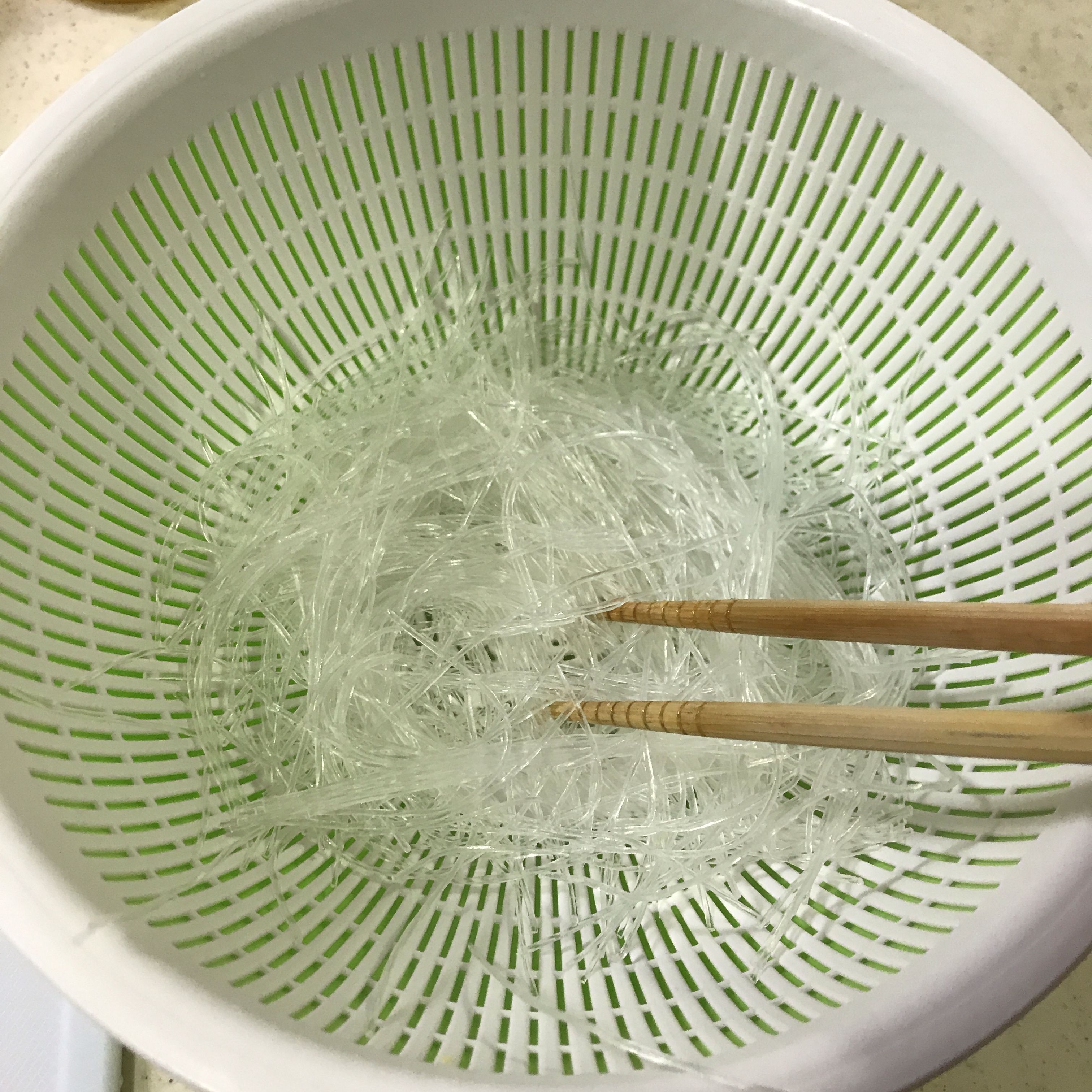 水溶き片栗粉を乾かし茹でるだけ 「板春雨」料理通信生産者、料理人、食べる人を結ぶ