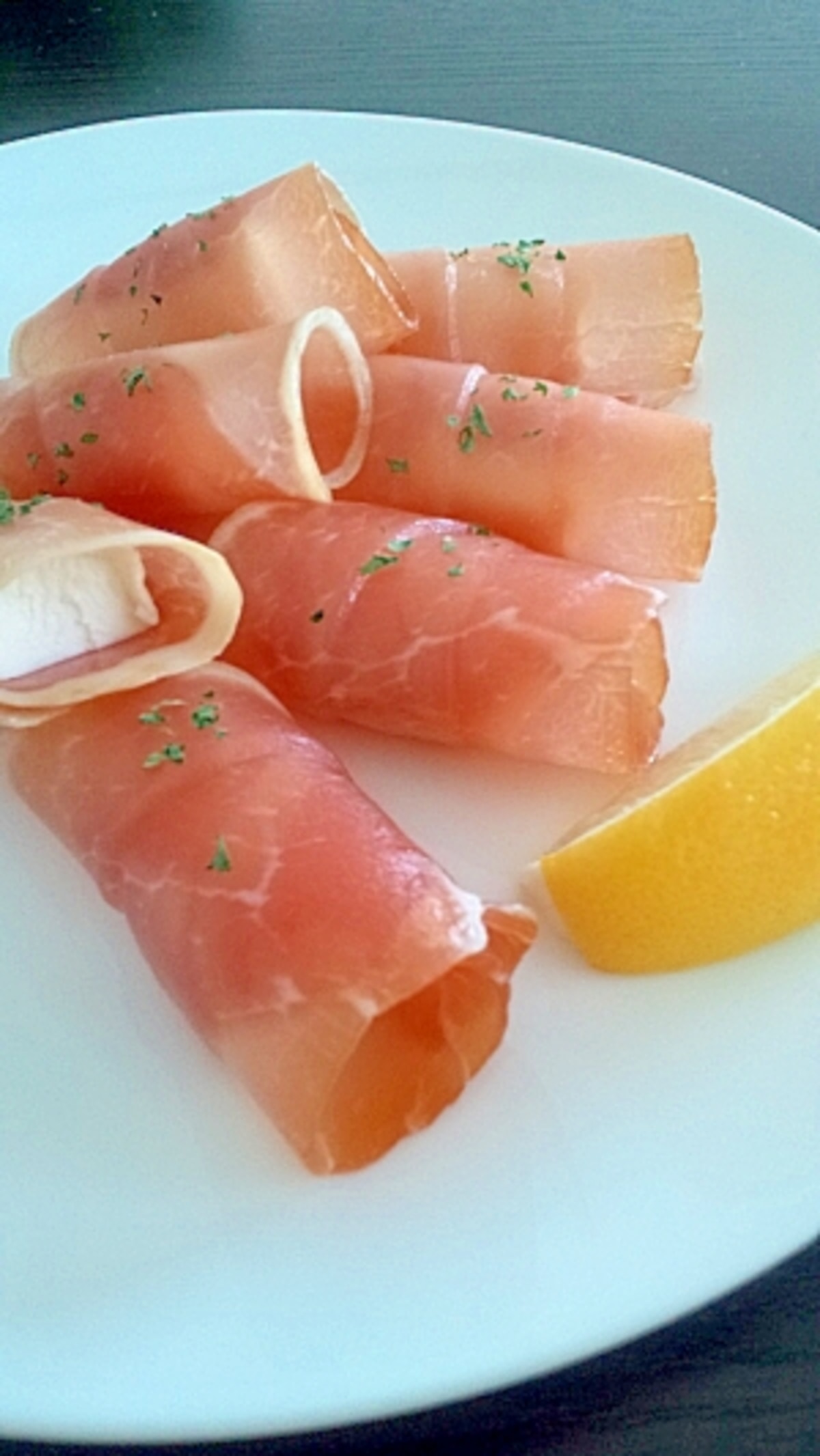 盛り付けたチーズと生ハムの写真素材73937823- PIXTA